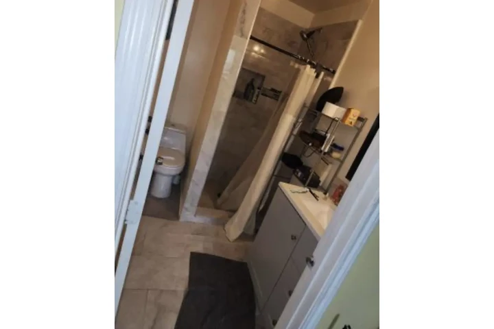 $3890 : 🚨CHARMING HOUSE FOR YOU🚨 image 9