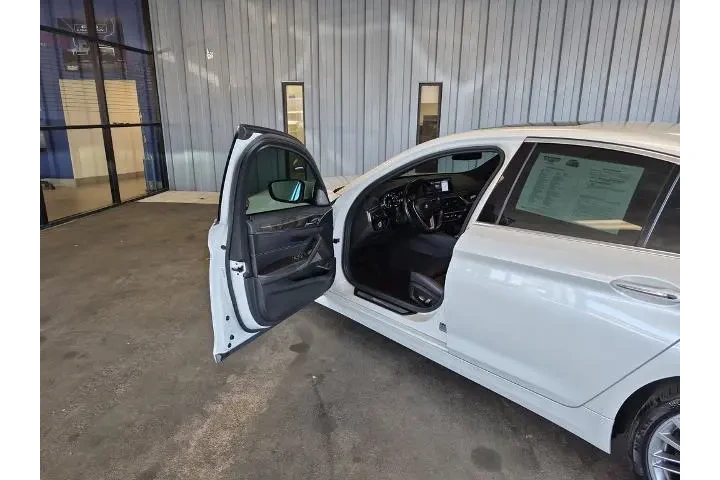 $23096 : BMW 5 Series 2018 540i 4dr S image 8