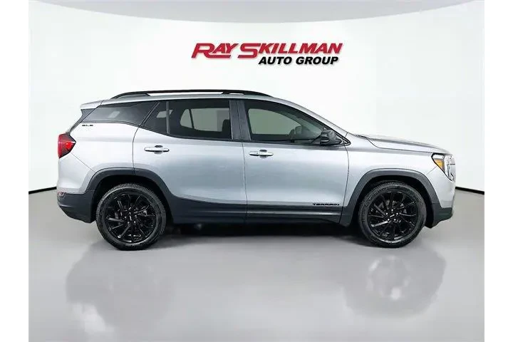 $23975 : GMC Terrain 2023 SLE 4dr SUV image 8