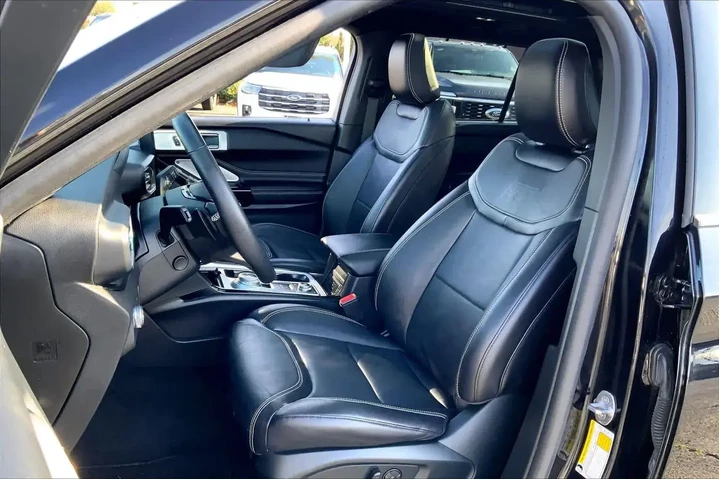 $25266 : Ford Explorer 2021 AWD ST 4d image 8