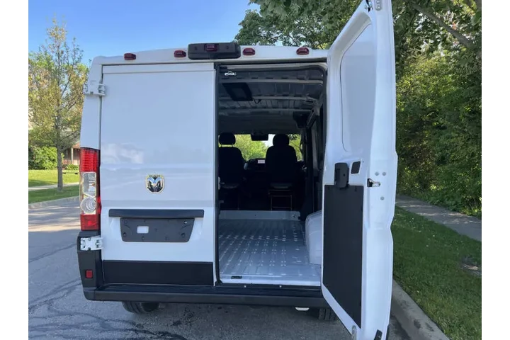 $35997 : 2025 RAM ProMaster Tradesman image 8