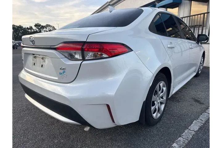 $15893 : Toyota Corolla 2022 LE 4dr S image 10