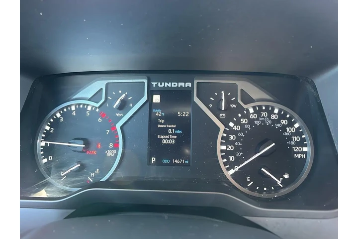 $40997 : 2023 Tundra SR image 3