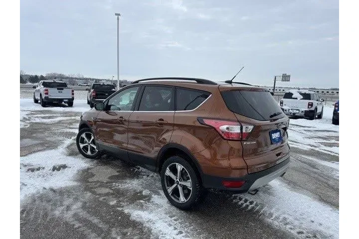 $14939 : Ford Escape 2017 AWD SE 4dr image 5
