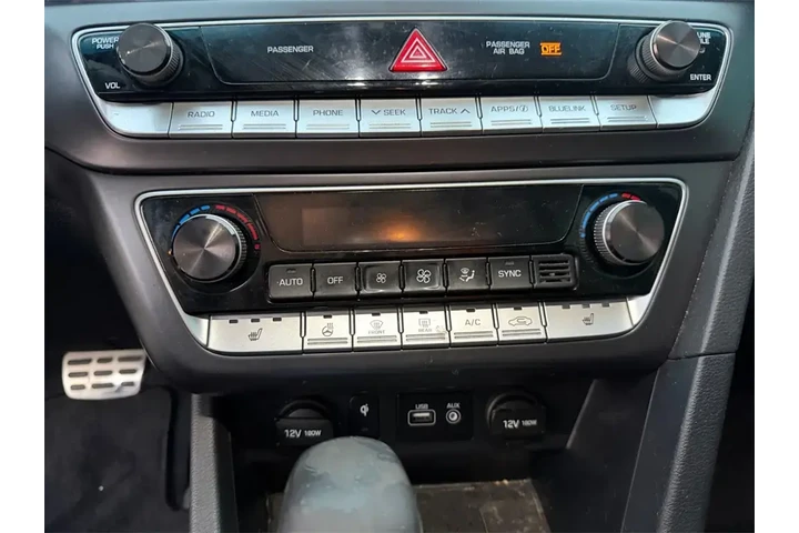 $15000 : Hyundai SONATA 2019 Sport 4d image 7