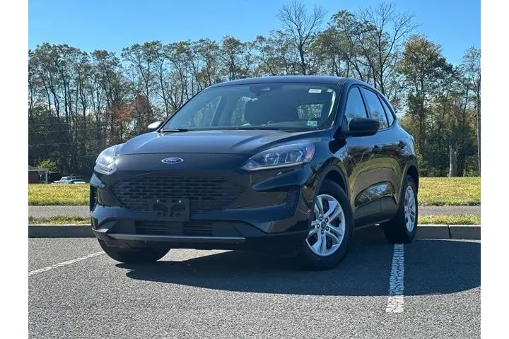 $18995 : Ford Escape 2022 S 4dr SUV image 1
