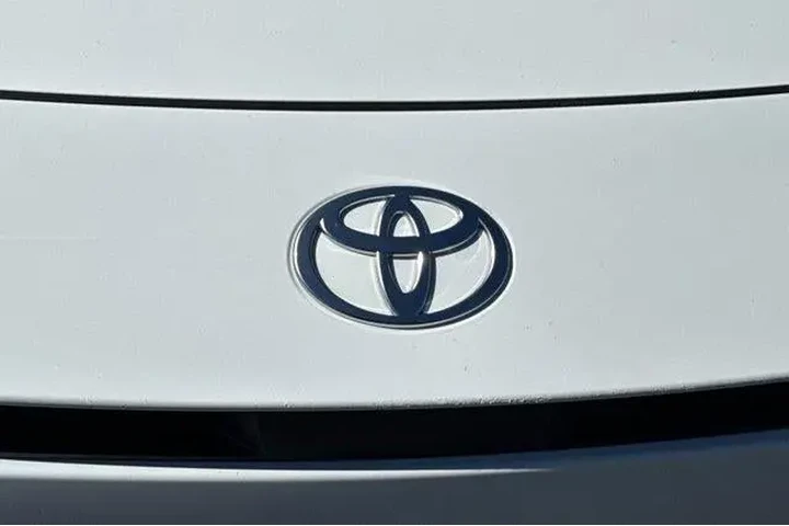 $25279 : Toyota Camry 2025 SE 4dr Sed image 8