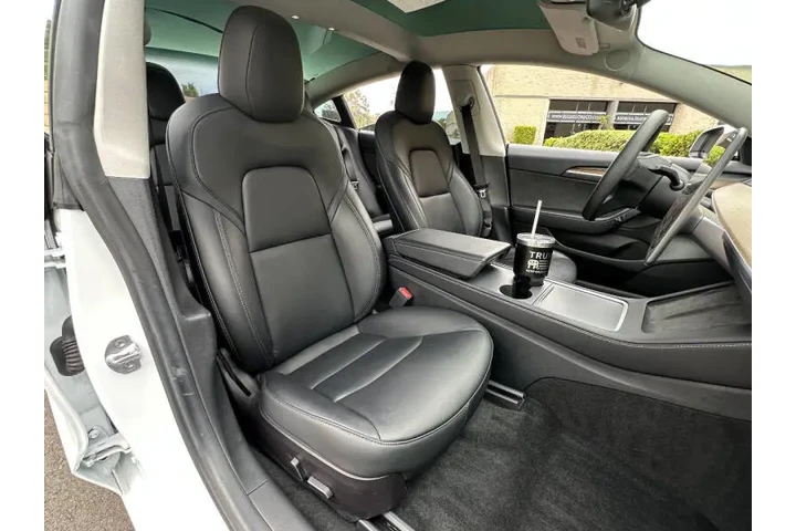 $25000 : 2022 Model 3 image 4