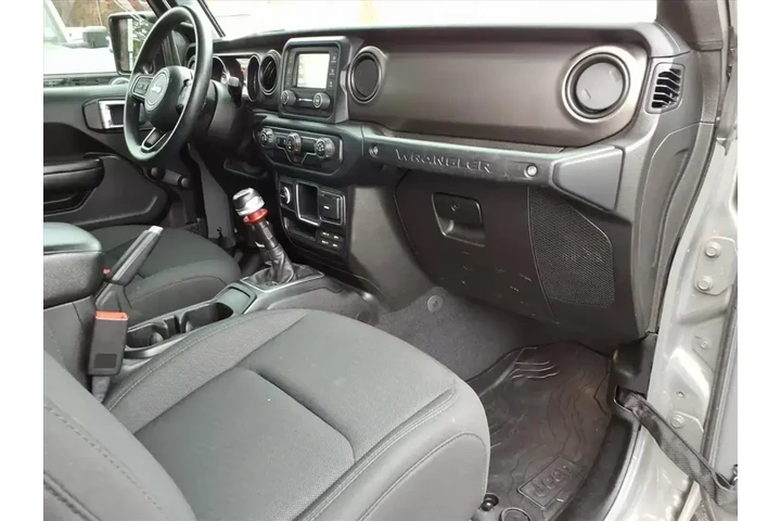 $18999 : Jeep Wrangler Unlimited 2018 image 9