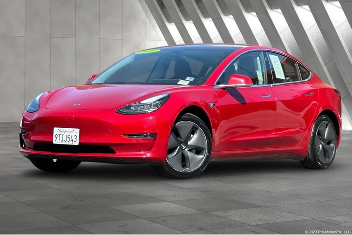 $19900 : Tesla Model 3 2018 Long Rang image 1
