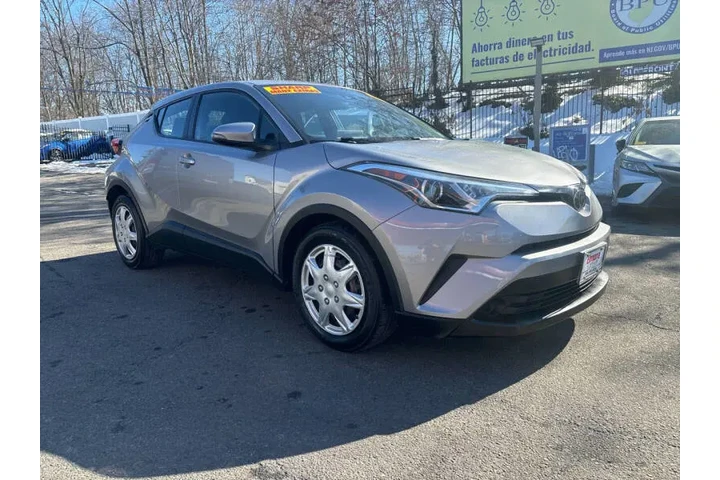 $12499 : 2019 C-HR LE image 2