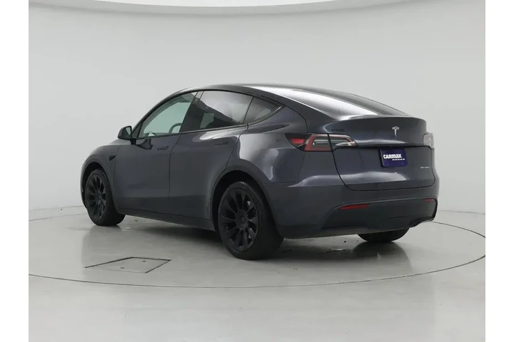 $28998 : Tesla Model Y 2023 AWD Long image 2