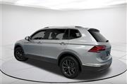 $22758 : Pre-Owned 2022 Tiguan 2.0T SE thumbnail