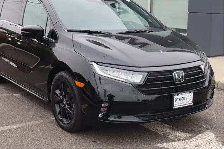$32764 : Honda Odyssey 2023 Sport 4dr image 4