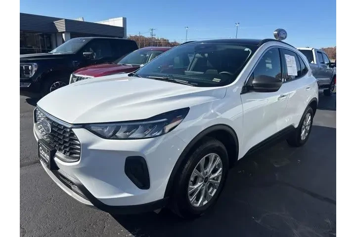 $20389 : Ford Escape 2024 AWD Active image 1