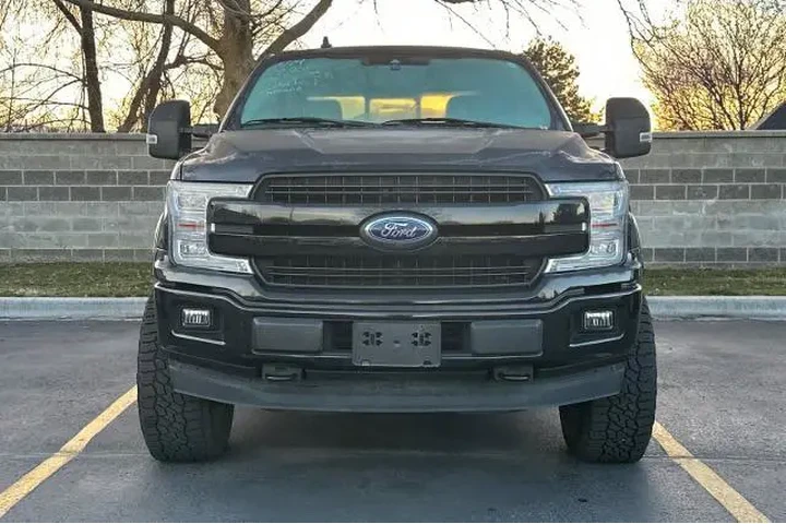 $34995 : Ford F-150 2020 4x4 Lariat 4 image 2