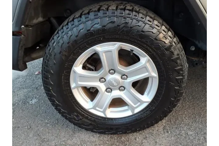 $18999 : Jeep Wrangler Unlimited 2020 image 7