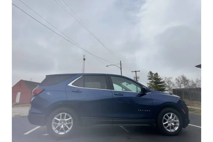 $14999 : 2022 Equinox LT image 8