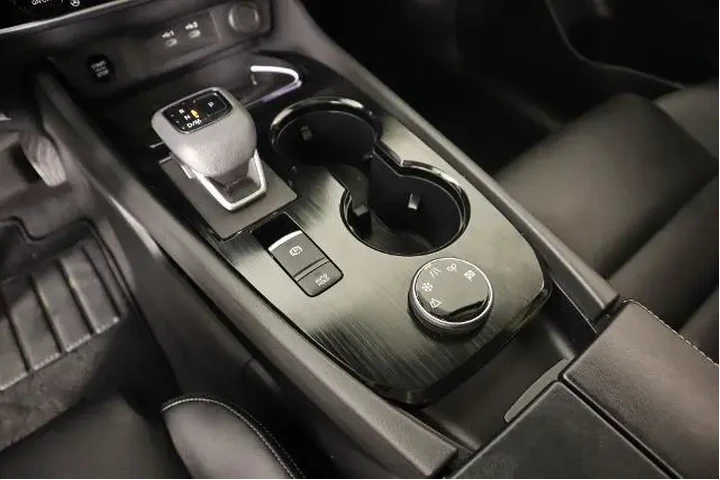 $31525 : Nissan Rogue 2025 AWD SL 4dr image 9