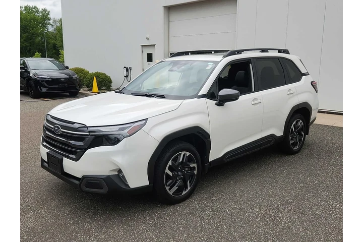 $34995 : Subaru Forester 2025 AWD Lim image 3