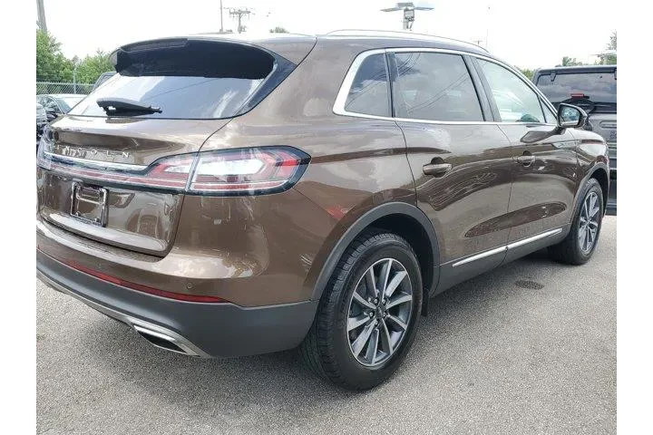 Lincoln Nautilus 2022 Standa image 5