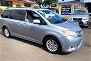 $8995 : 2011 Sienna thumbnail