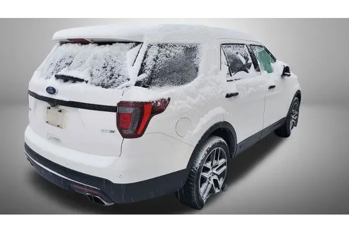 $18345 : Ford Explorer 2017 AWD Sport image 3