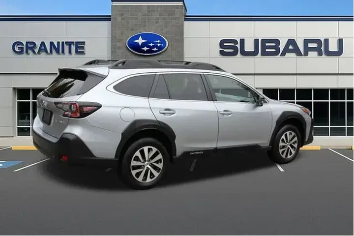 $28850 : Subaru Outback 2025 AWD Prem image 10