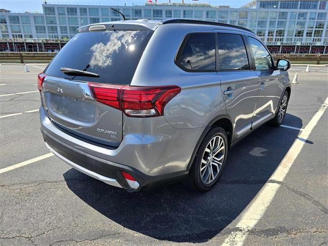 $9995 : 2016 MITSUBISHI OUTLANDER image 7