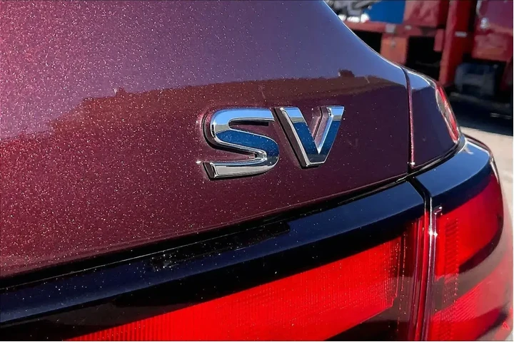 $19823 : Nissan Sentra 2024 SV 4dr Se image 9