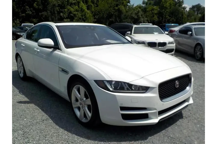 $10712 : 2017 XE 20d Prestige AWD image 7