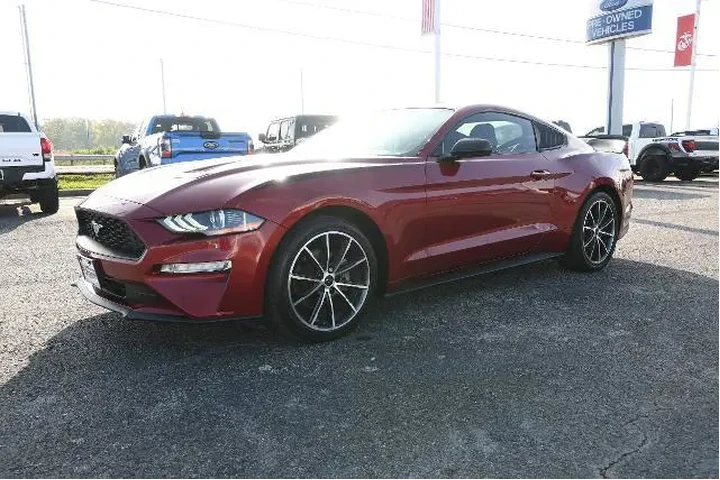 $17560 : Ford Mustang 2019 EcoBoost P image 7