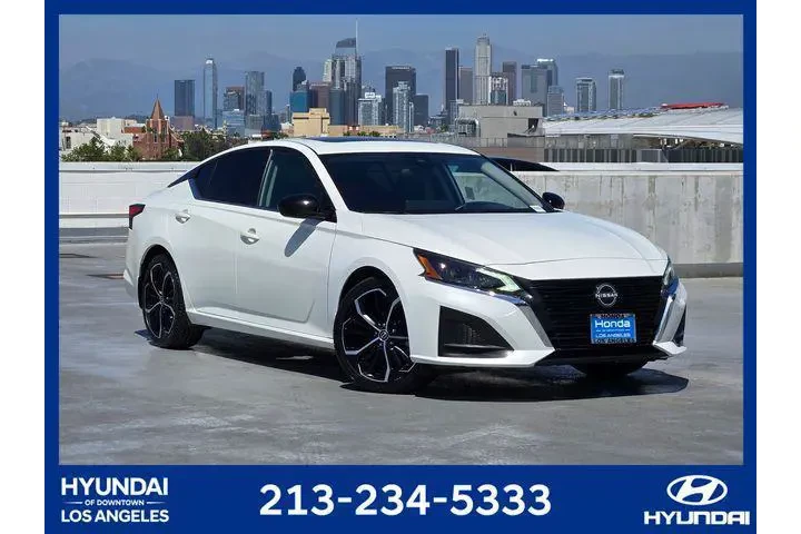 $25995 : Nissan Altima 2023 2.5 SR 4d image 2