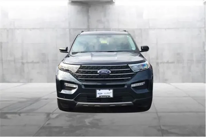 $30950 : Ford Explorer 2023 AWD XLT 4 image 4