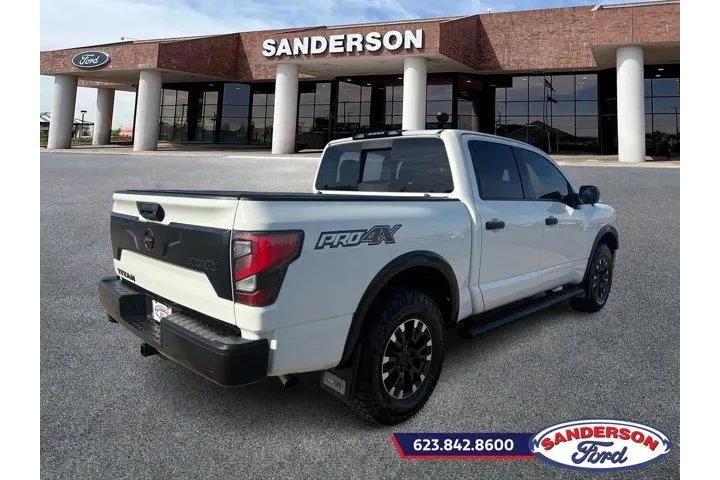 $30888 : Nissan Titan 2021 4x4 PRO-4X image 3