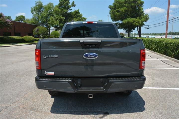 2017 F-150 XLT image 8