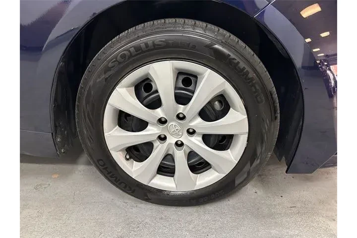 $17800 : Toyota Corolla 2024 LE 4dr S image 2