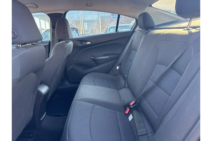 $7995 : Chevrolet Cruze 2018 LS Auto image 9