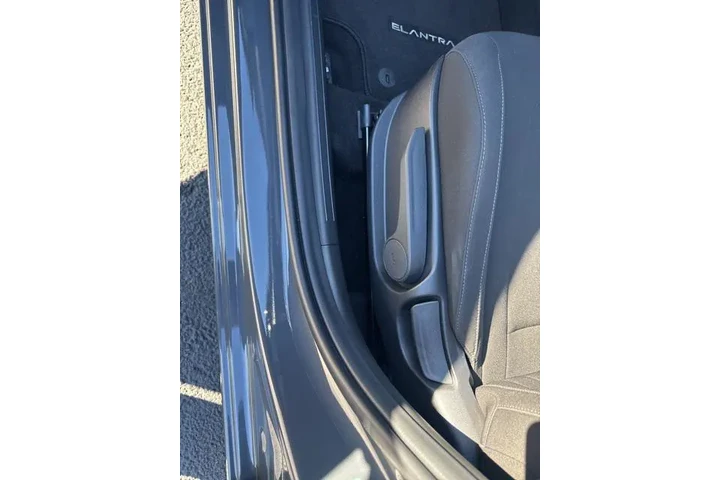 $20900 : Hyundai ELANTRA 2025 SEL Spo image 5