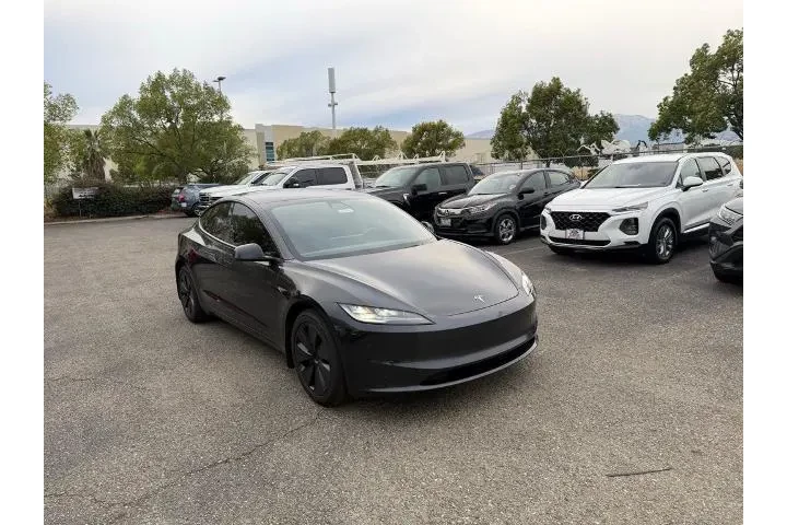 $37800 : Tesla Model 3 2025 Long Rang image 2