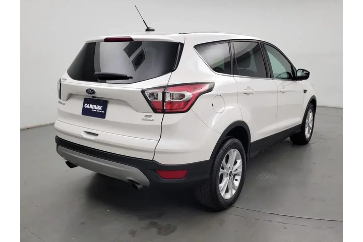 $14998 : Ford Escape 2017 SE 4dr SUV image 5