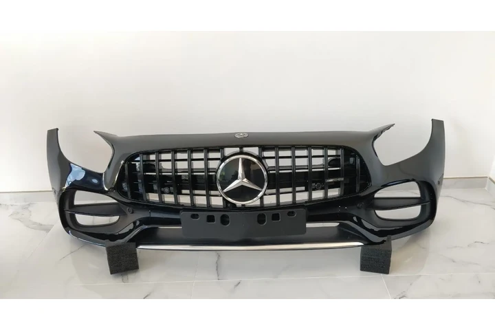 $400 : MERCEDES W205 AMG COUPÉ PARACH image 1