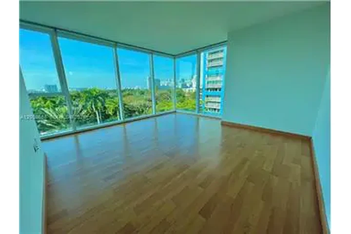 $4500 : Rental property with 2 bedro image 4