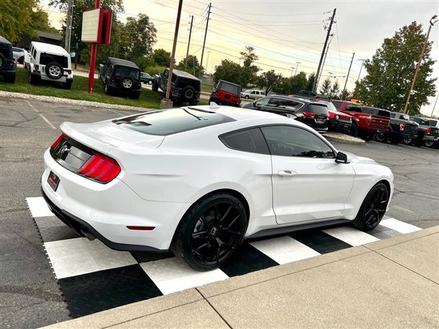 $21491 : 2020 Mustang EcoBoost Fastback image 8