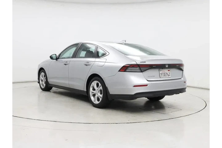$25998 : Honda Accord 2025 LX 4dr Sed image 2