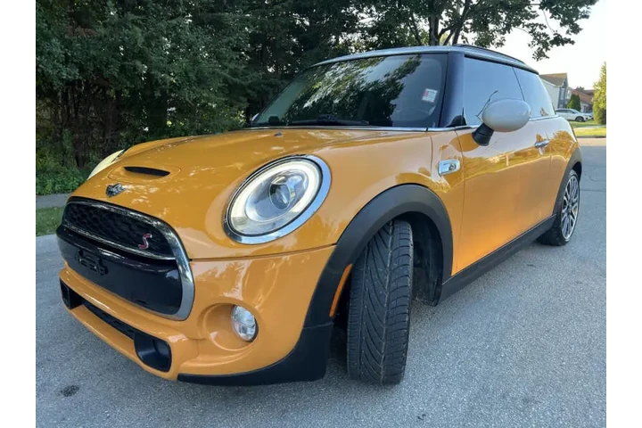 $17991 : 2018 MINI Hardtop 2 Door Coop image 4