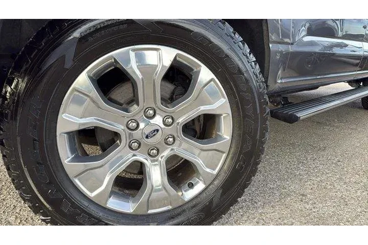 $27853 : Ford F-150 2021 4x4 Platinum image 9