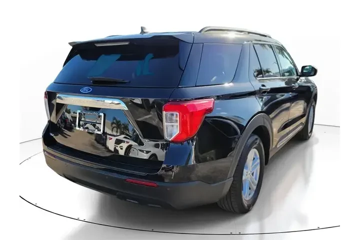 $27691 : Ford Explorer 2023 XLT 4dr S image 4
