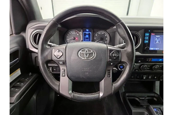 $33998 : Toyota Tacoma 2019 4x4 TRD P image 10