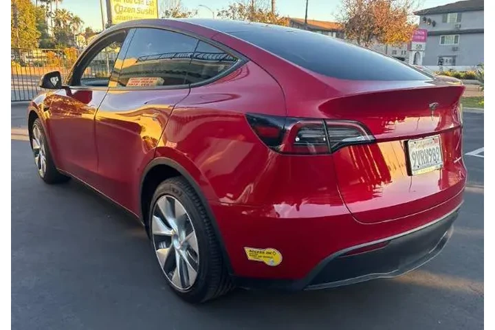 $29800 : Tesla Model Y 2021 AWD Long image 4
